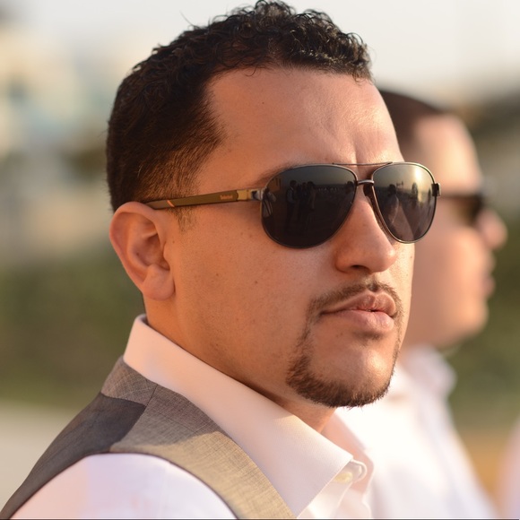 Meet your Posher, Jayson - Picture 1 of 1